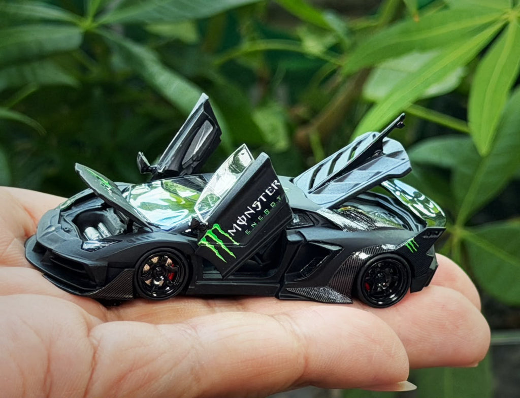 (Pre-Order) PGM LP700 GT EVO Black Monster - Ordinary (Ltd 999) 1:64