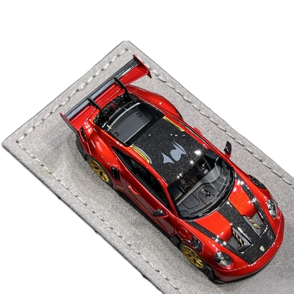 HH Model Porsche 992.1 GT3 RS - Metallic Red 1:64