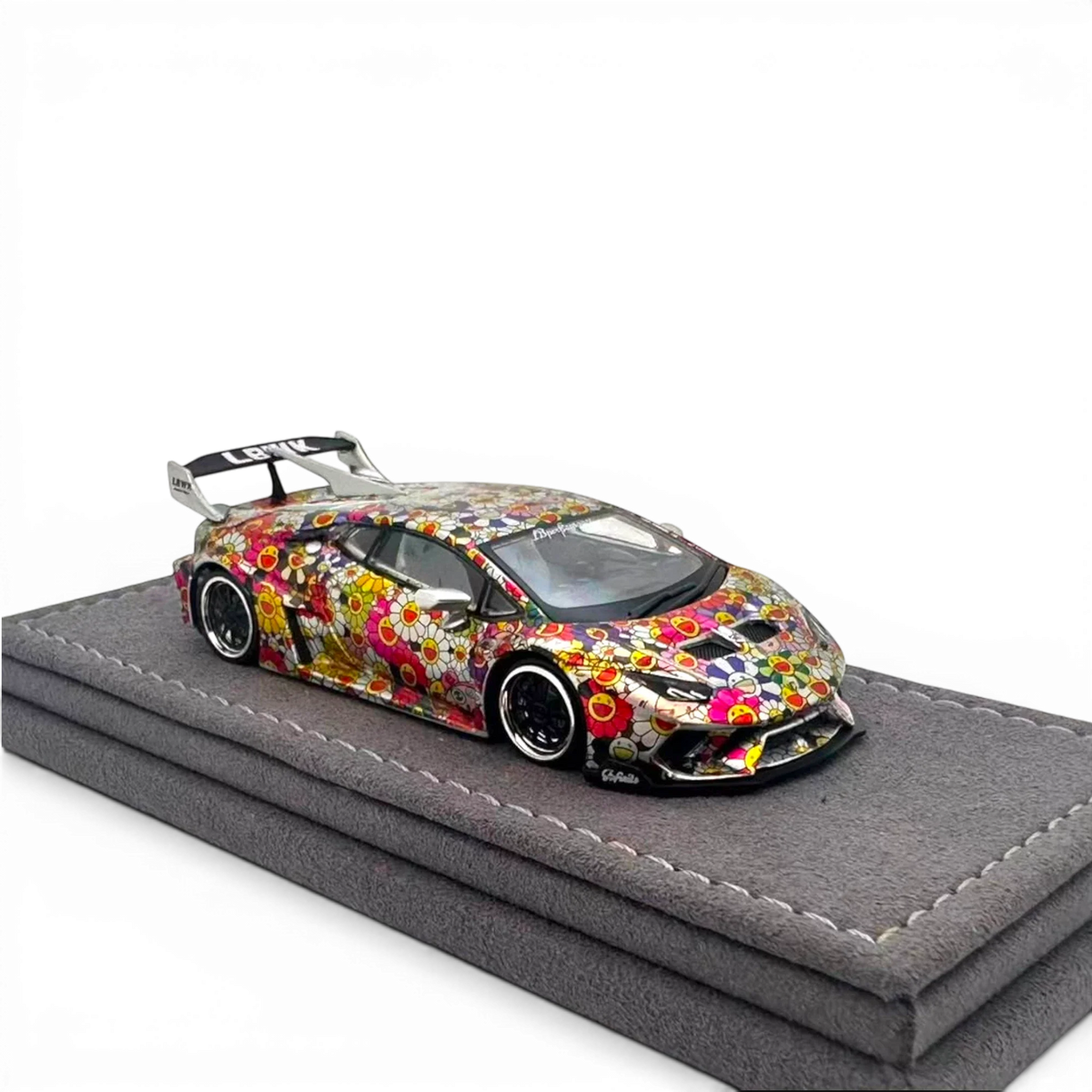 (Pre-Order) DAP Huracan LP610 LB - Silhouette Works Widebody - KiKi Livery 1:64