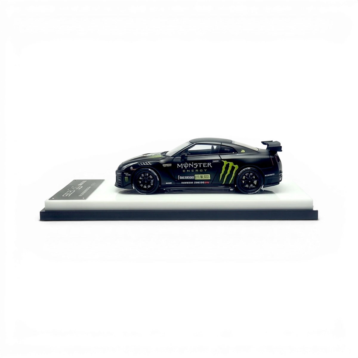 (Pre-Order) MC GTR R35 NISMO - Monster Matte Black Open Hood 1:64