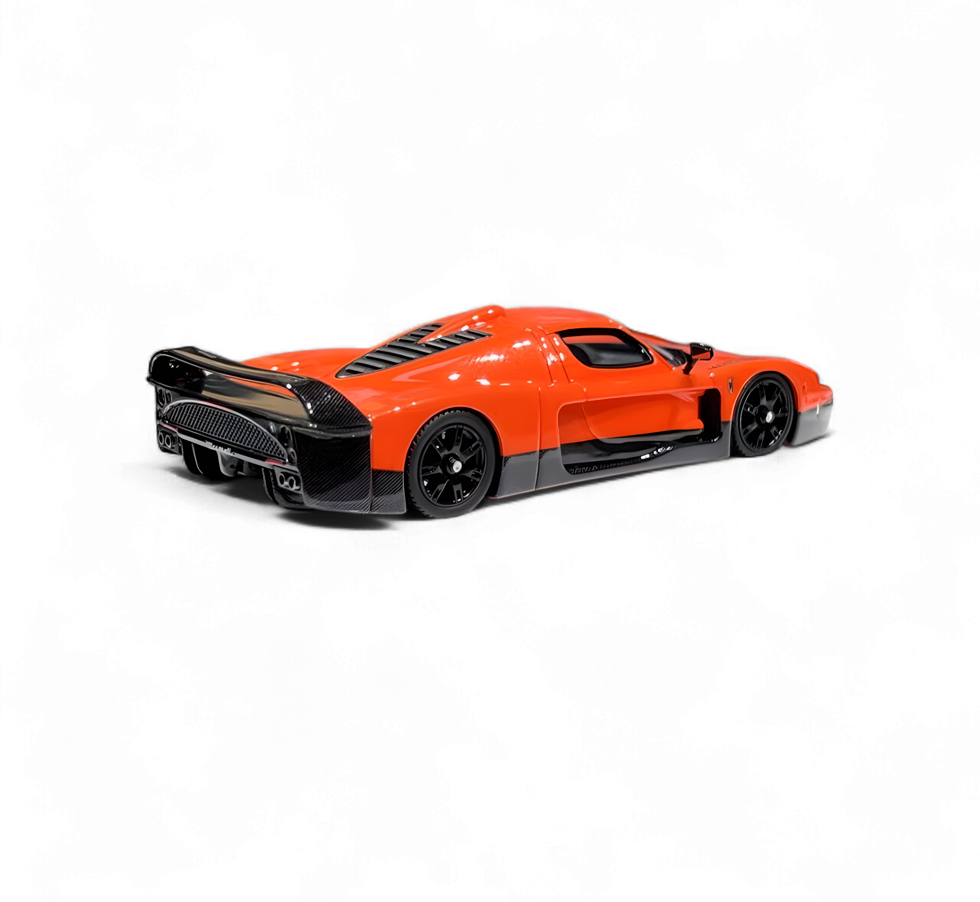 YM Model Maseti MC12 Stradale Corsa 2-Tone Orange - Carbon FIber - Resin 1:64